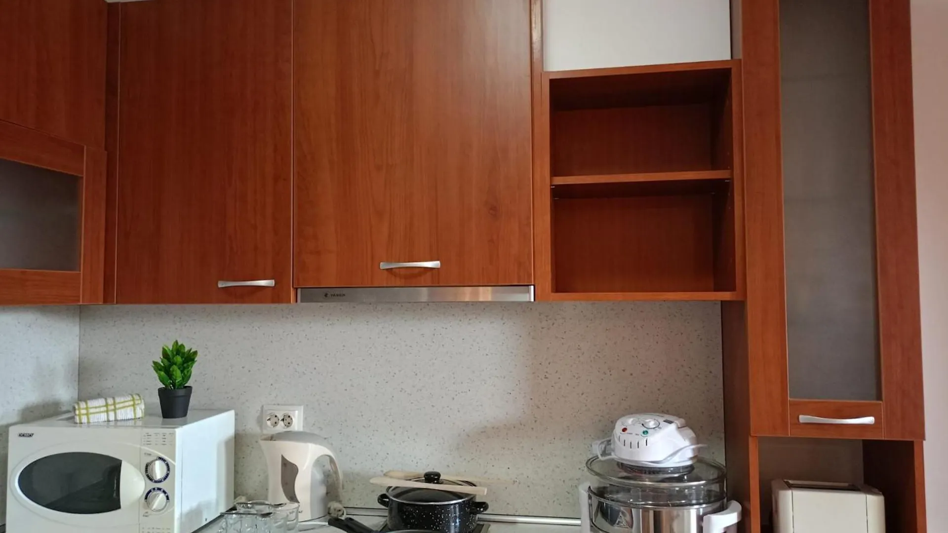 103 - Large 2 Bed Apartment 반스코 0*,  불가리아