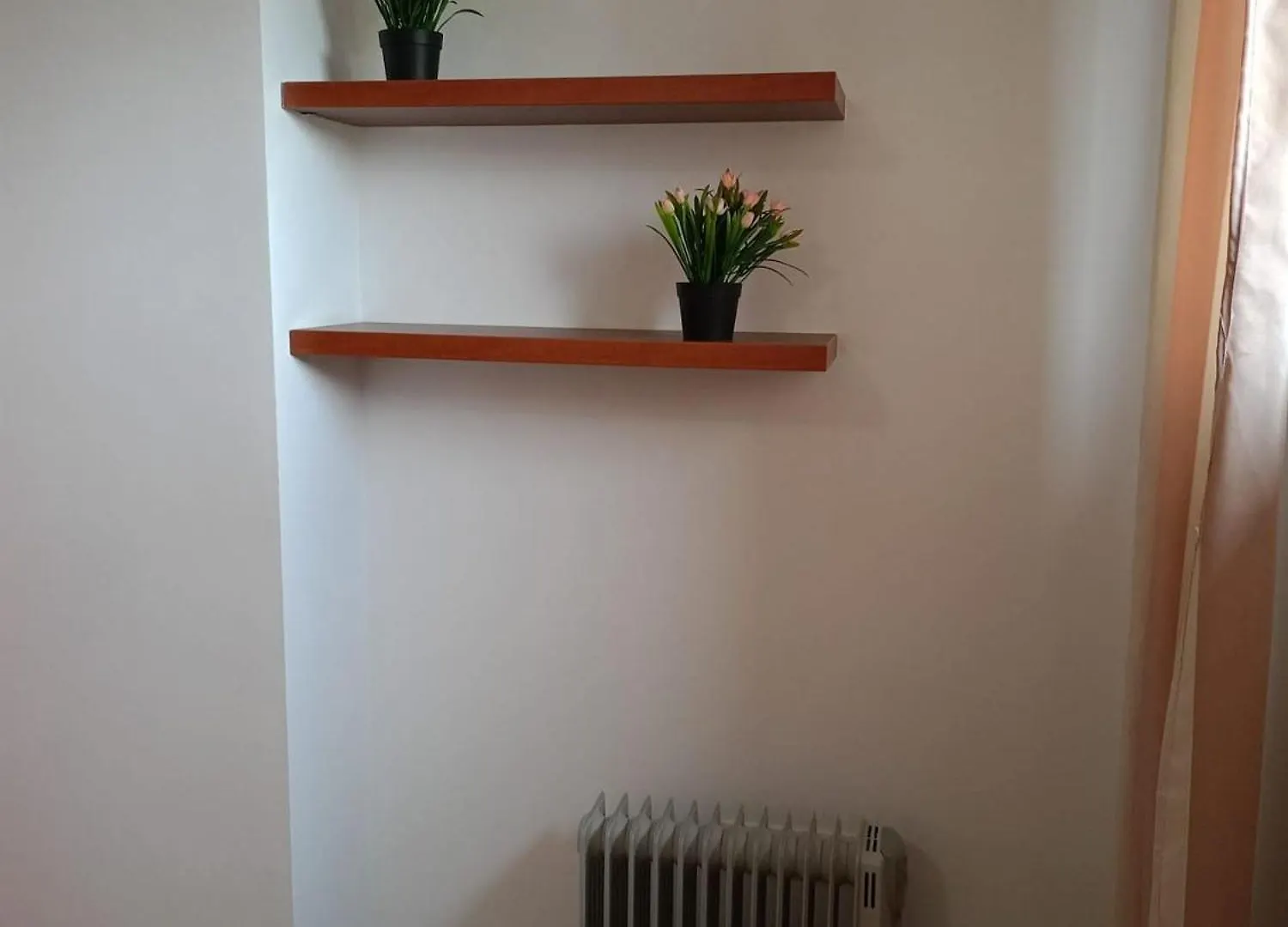 103 - Large 2 Bed Apartment 반스코