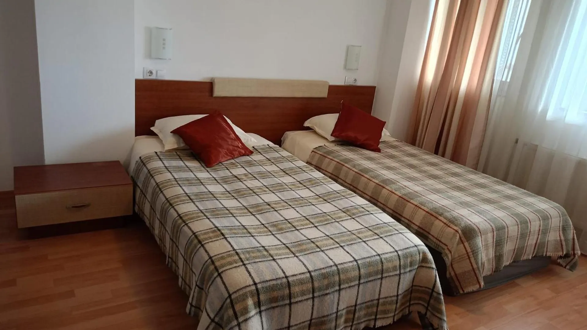 103 - Large 2 Bed Apartment 반스코 불가리아